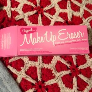 Make up eraser. Brand new